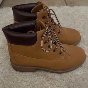 Women’s Boots